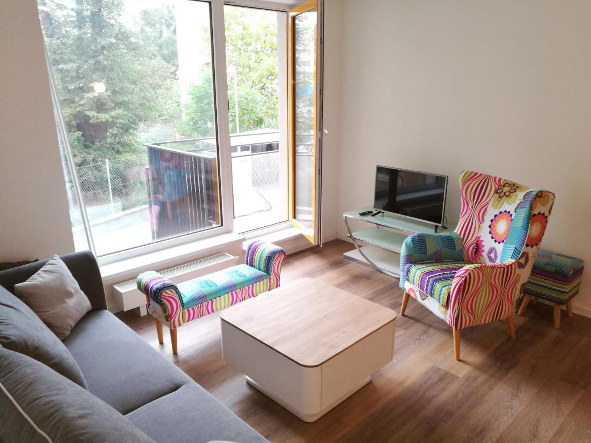 Bein Apartment With Parking Brno Esterno foto