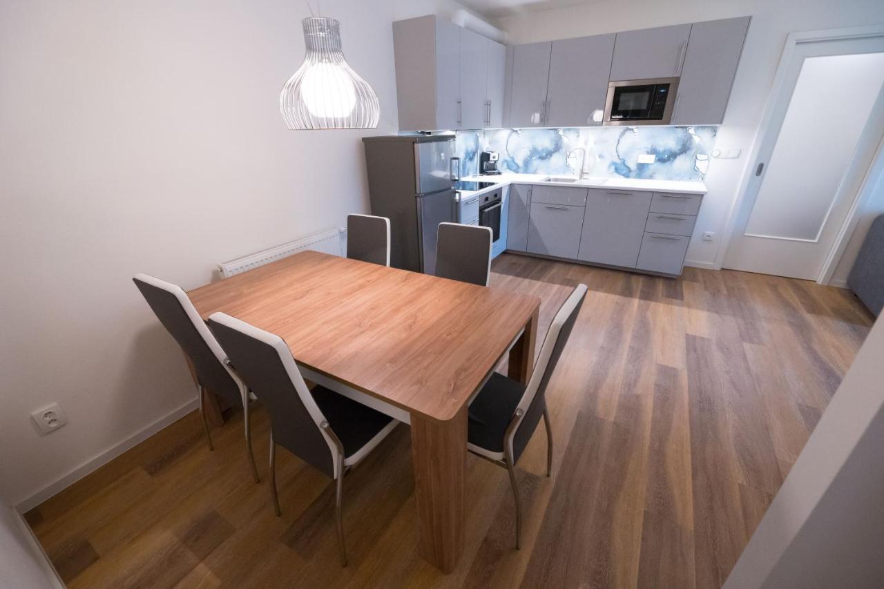 Bein Apartment With Parking Brno Esterno foto